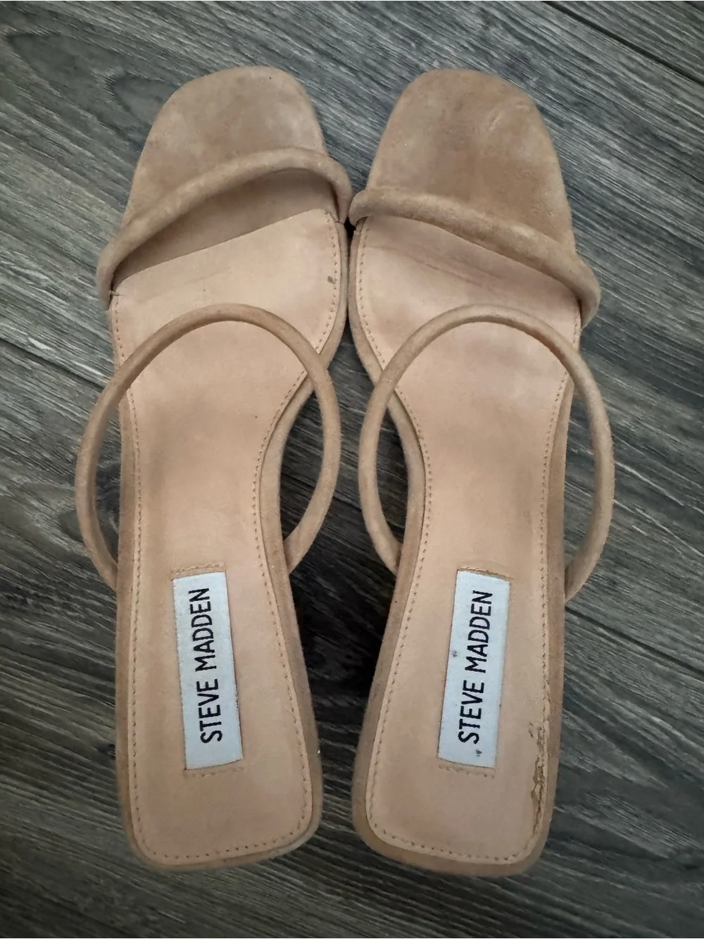 Steve Madden suede upper